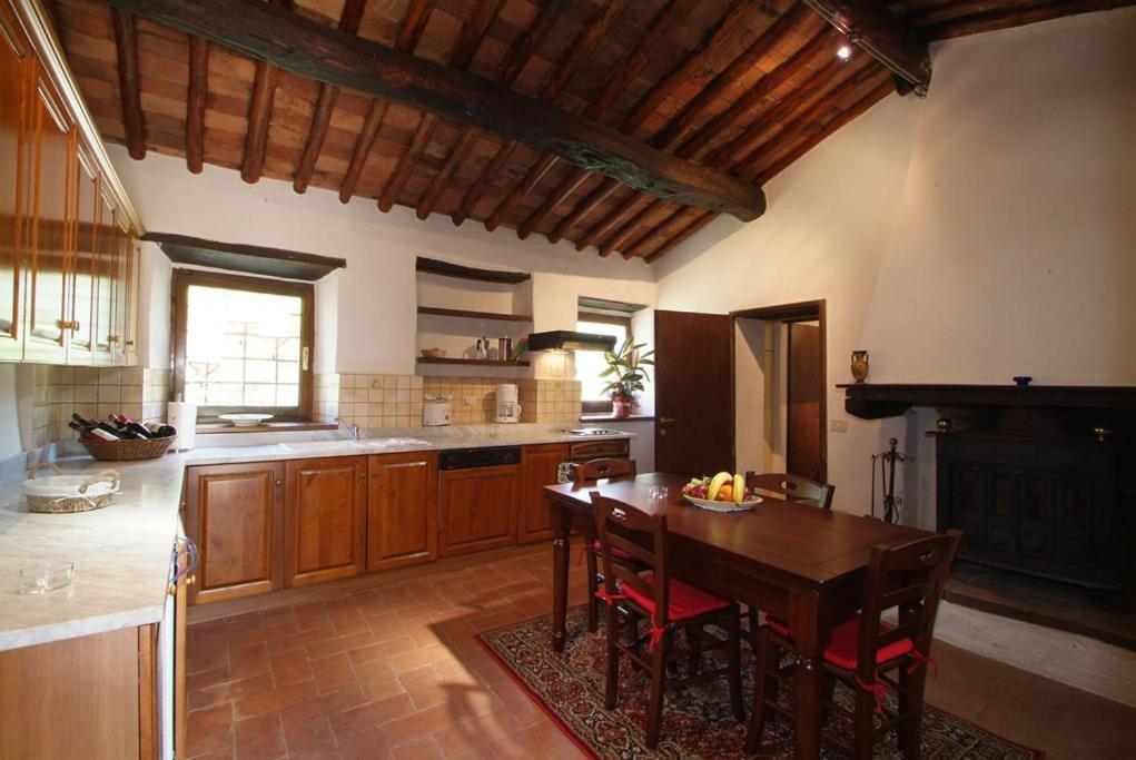 Agriturismo Vinci Гайоле-ін-К'янті Екстер'єр фото